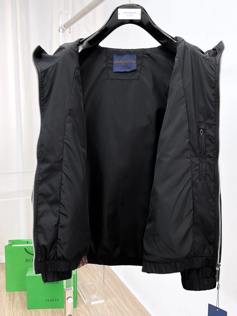 Louis Vuitton Outwear Sustainable 136494