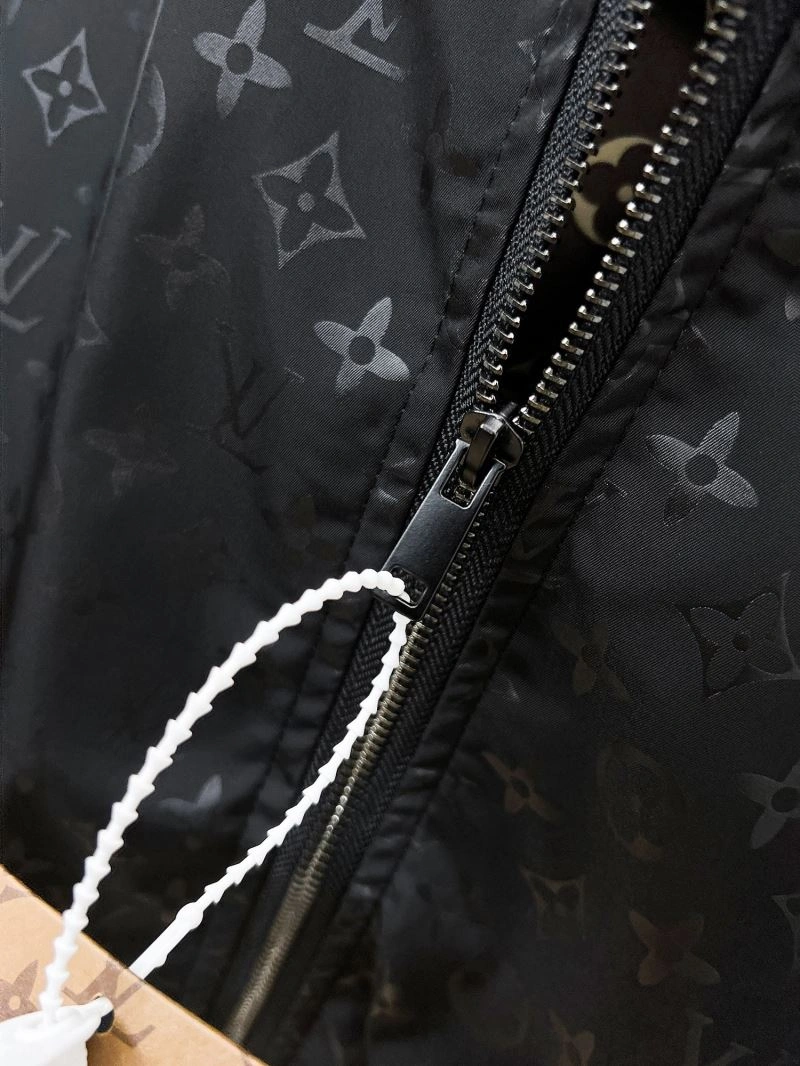 Louis Vuitton Outwear Effortless 136493