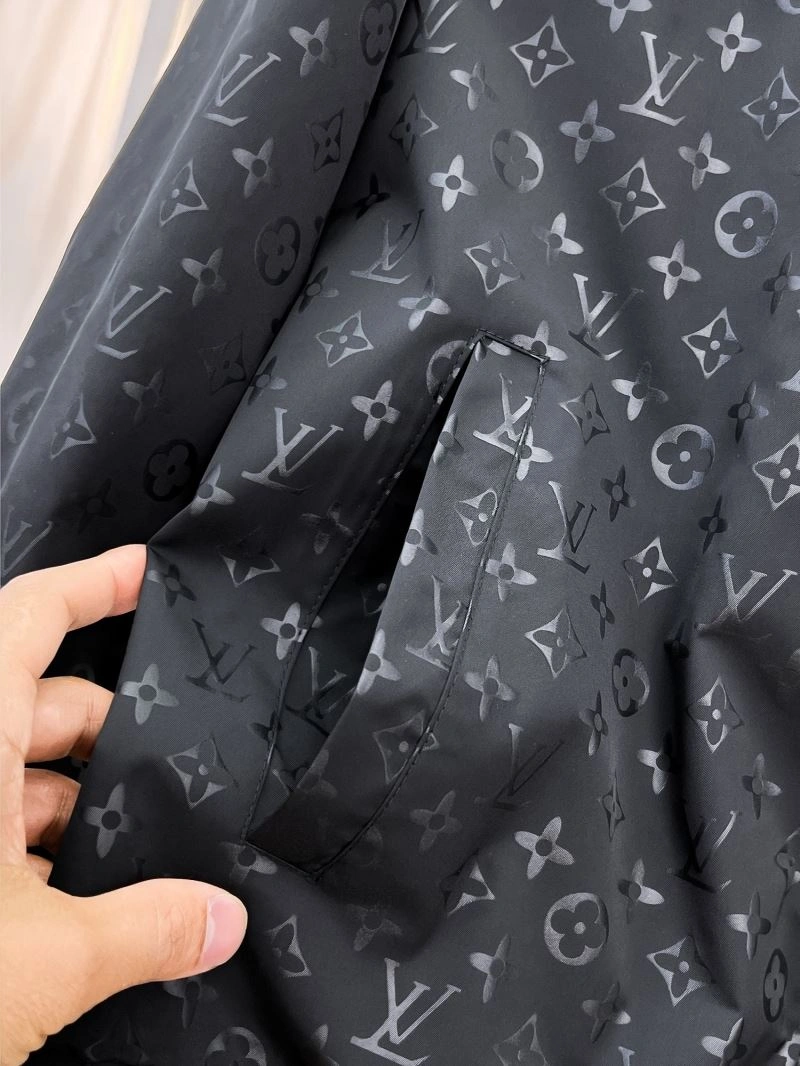 Louis Vuitton Outwear Practical 136490
