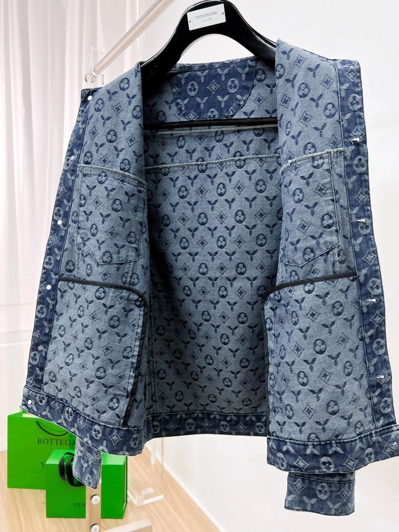 Louis Vuitton Outwear Cozy 136489