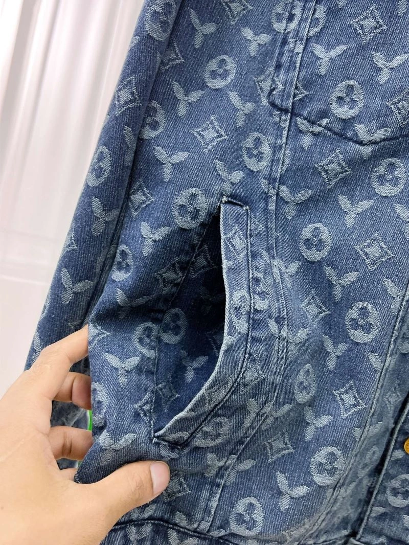 Louis Vuitton Outwear Cozy 136489