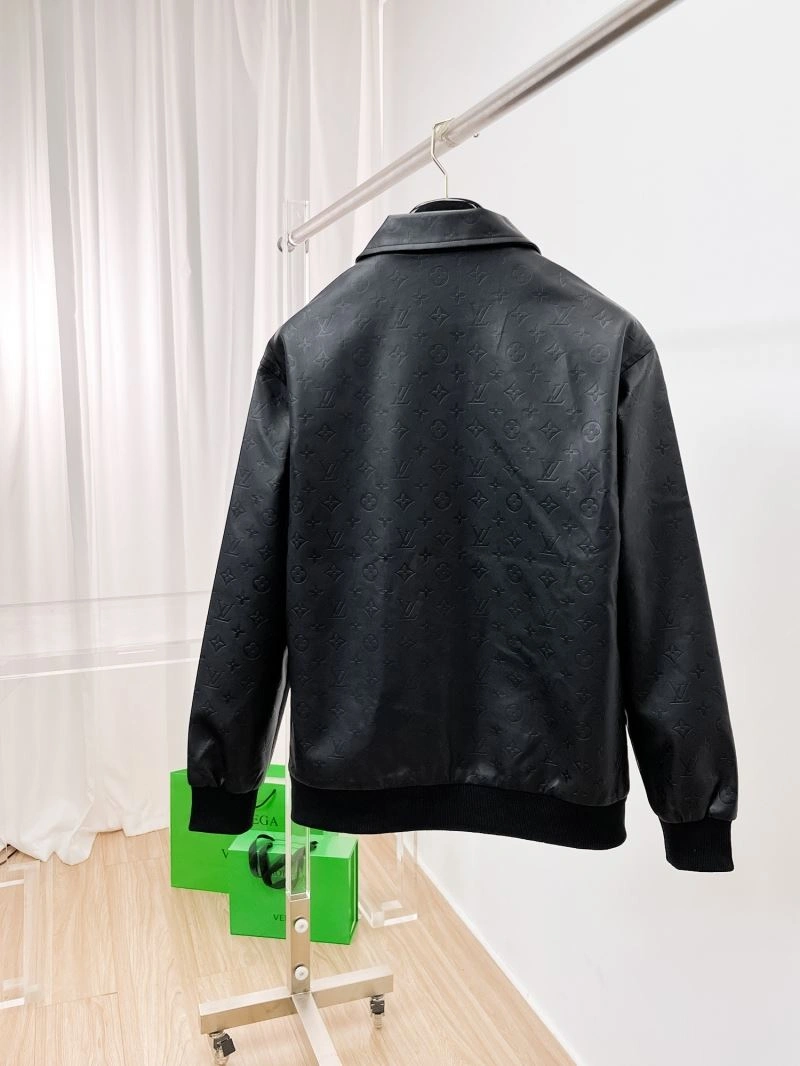 Functional Louis Vuitton Outwear 136484