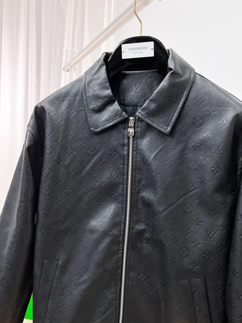 Functional Louis Vuitton Outwear 136484