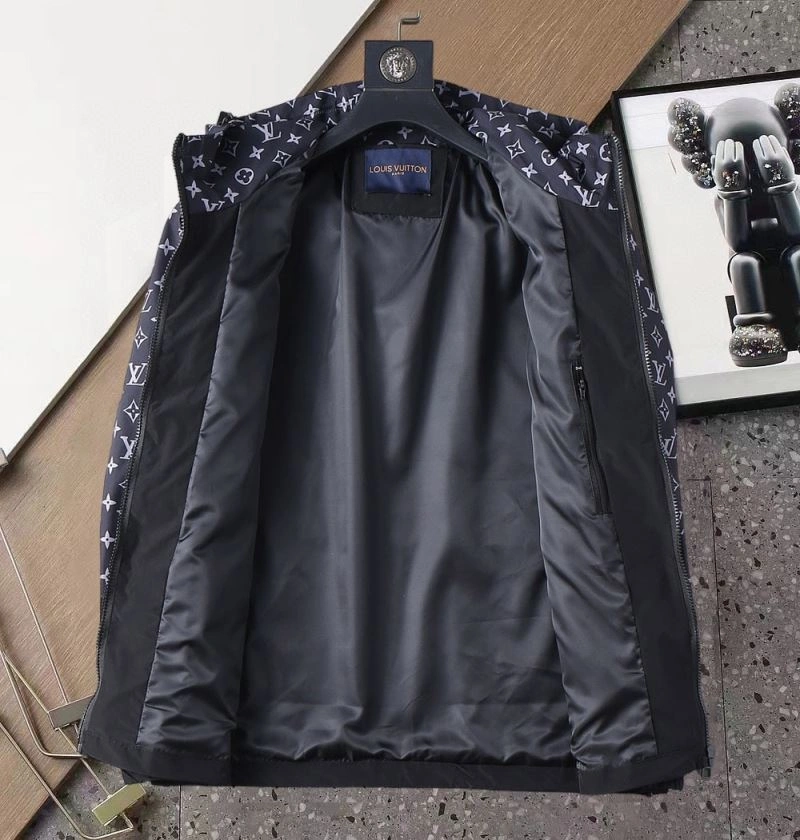 Louis Vuitton Outwear ComfortFit 136486