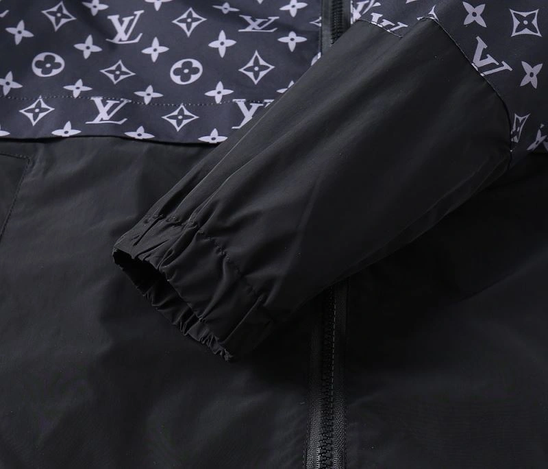 Louis Vuitton Outwear ComfortFit 136486