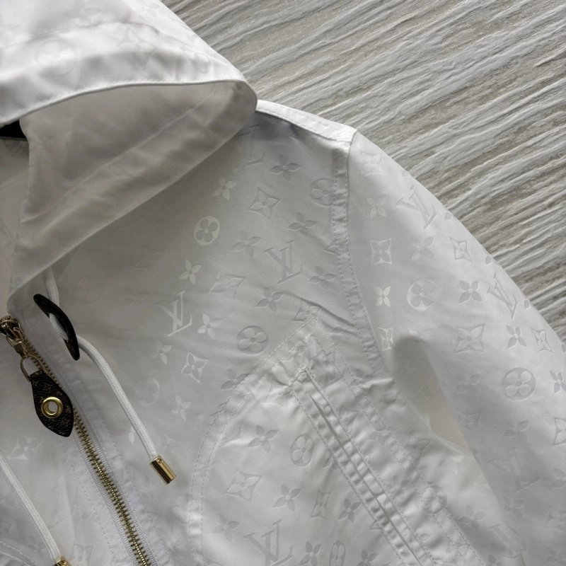MoistureWicking Louis Vuitton Outwear 131060