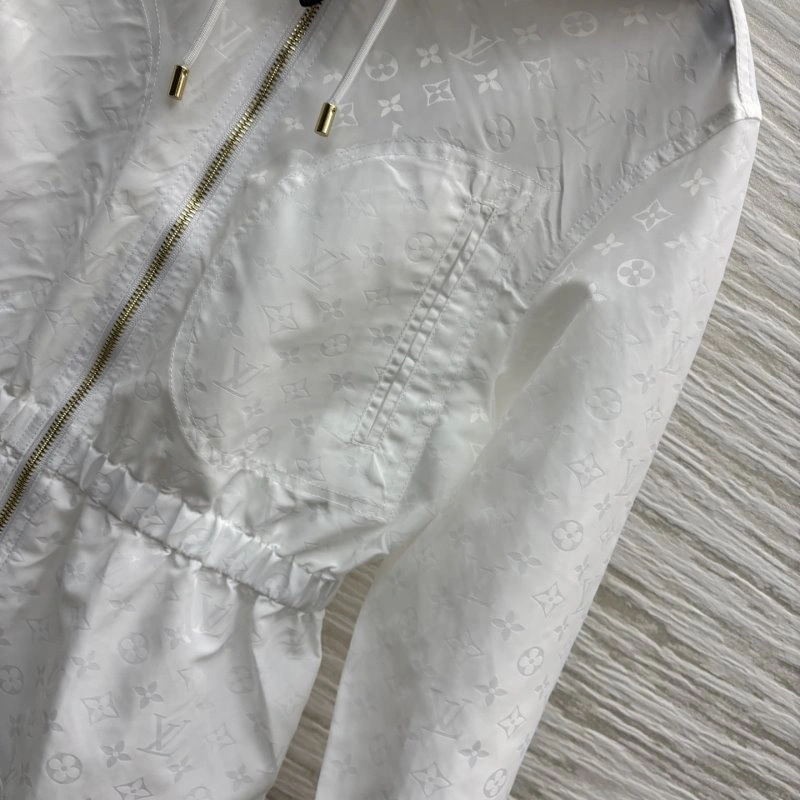 MoistureWicking Louis Vuitton Outwear 131060