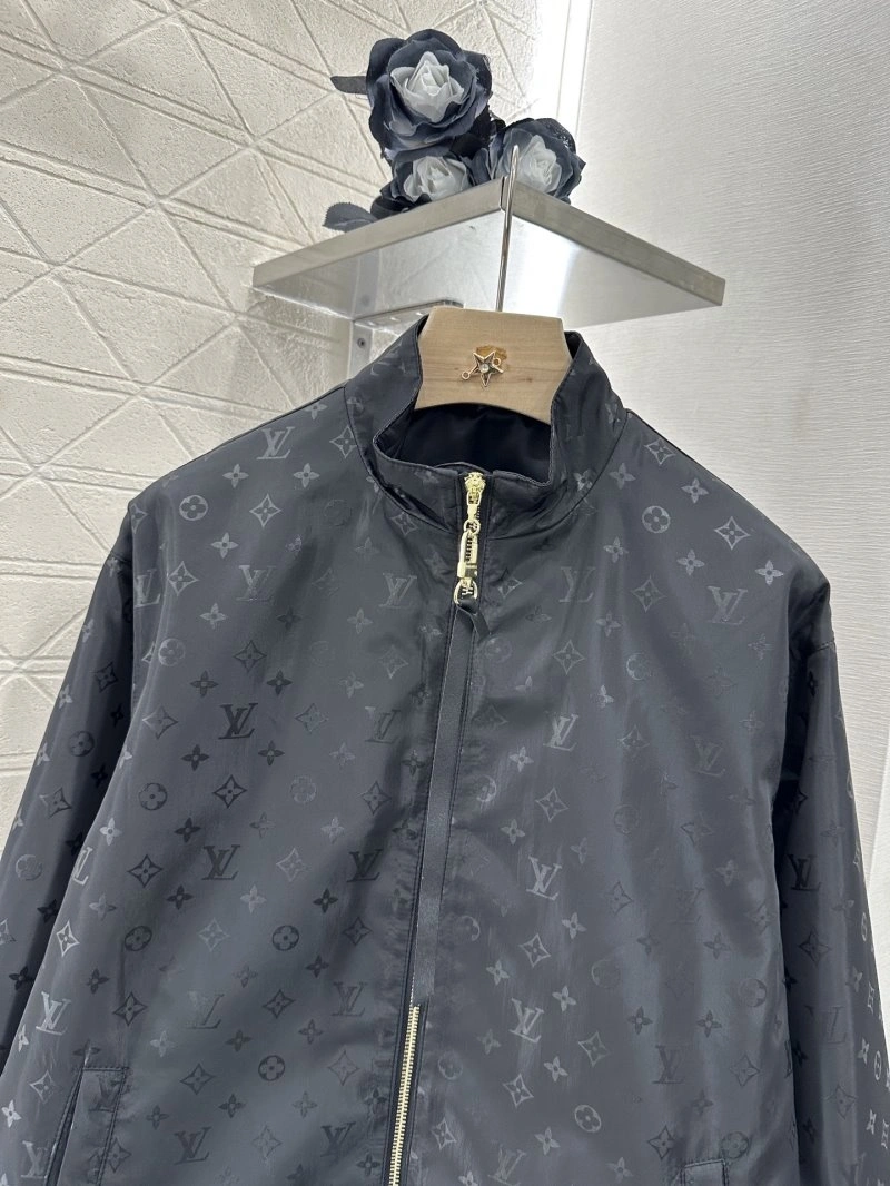 Louis Vuitton Outwear UrbanChic 131057