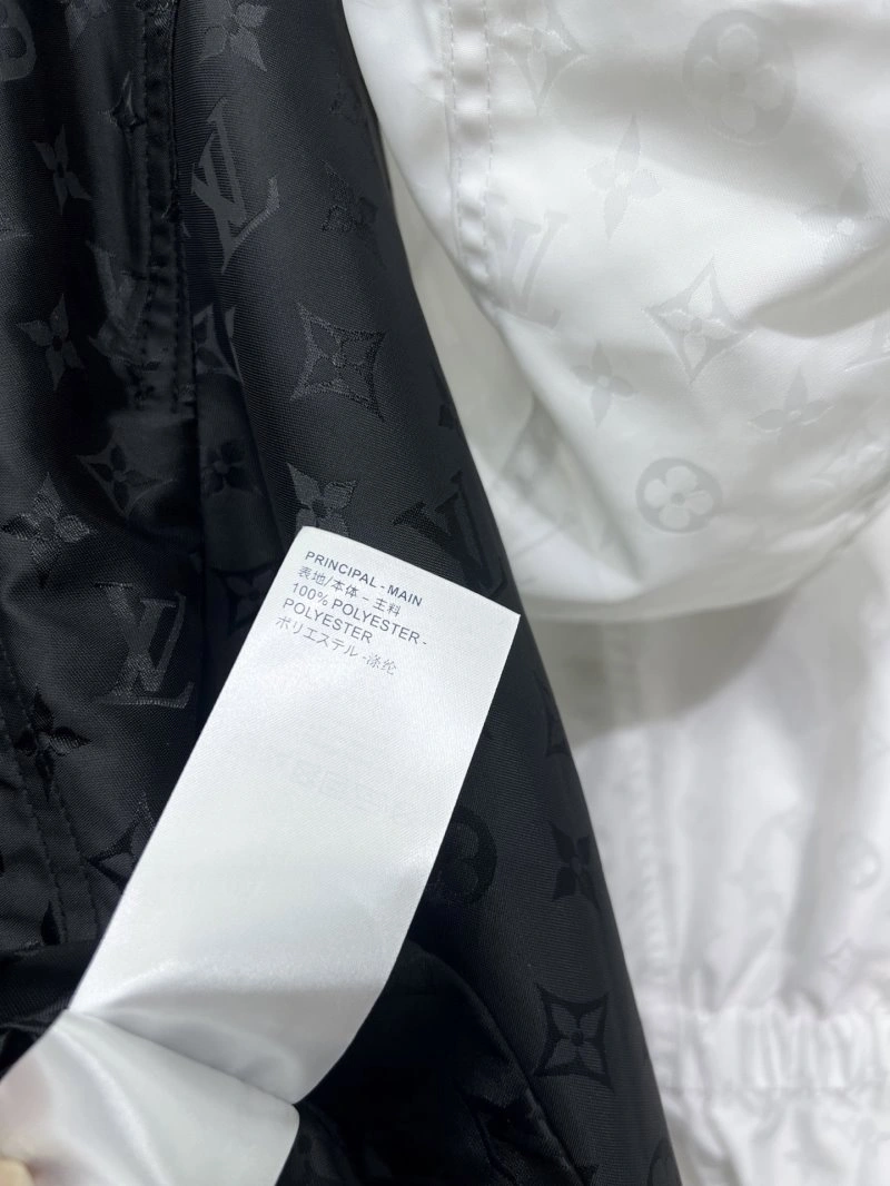 Reliable Louis Vuitton Outwear 131055
