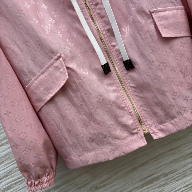 OnTrend Louis Vuitton Outwear 131772