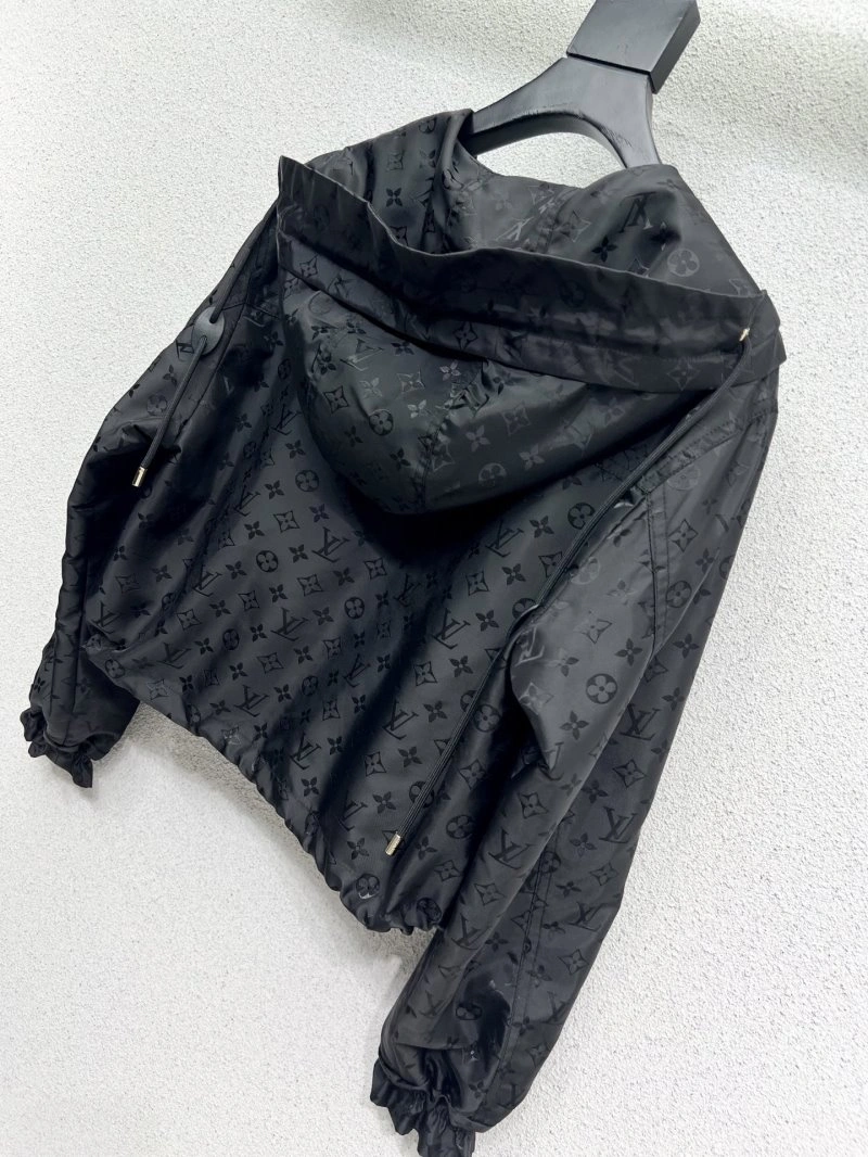 Thermal Louis Vuitton Outwear 131774
