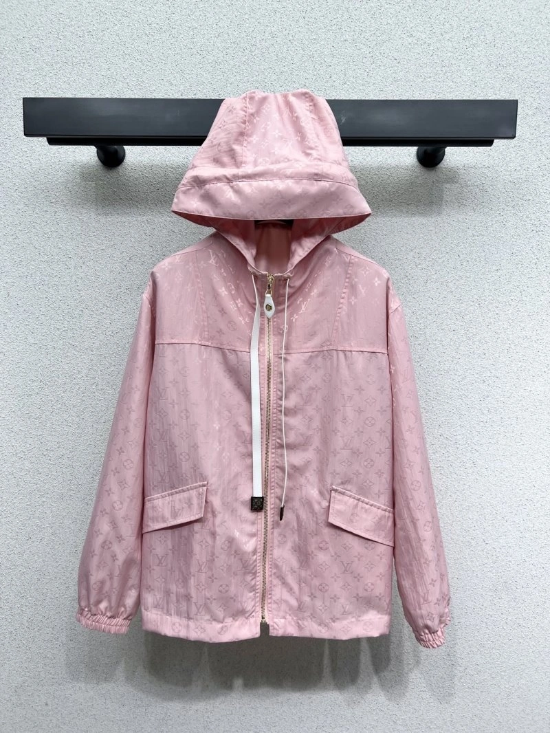 DailyWear Louis Vuitton Outwear 131771