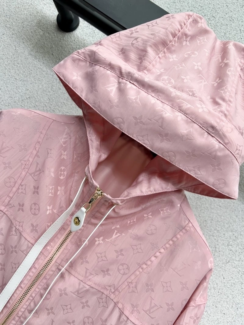 DailyWear Louis Vuitton Outwear 131771