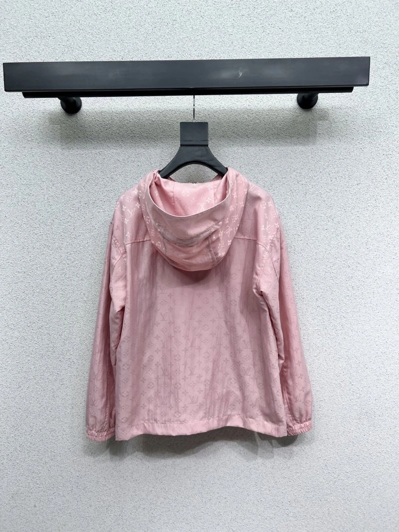 DailyWear Louis Vuitton Outwear 131771