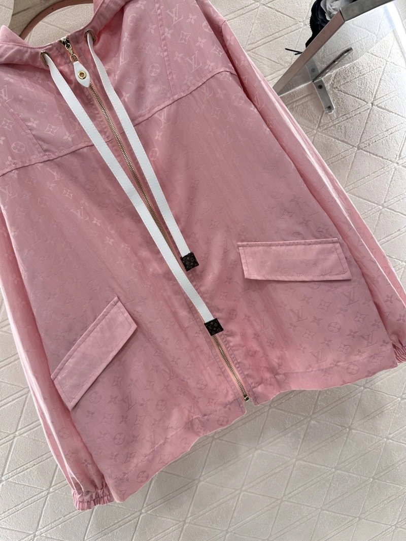 Fashionable Louis Vuitton Outwear 131768