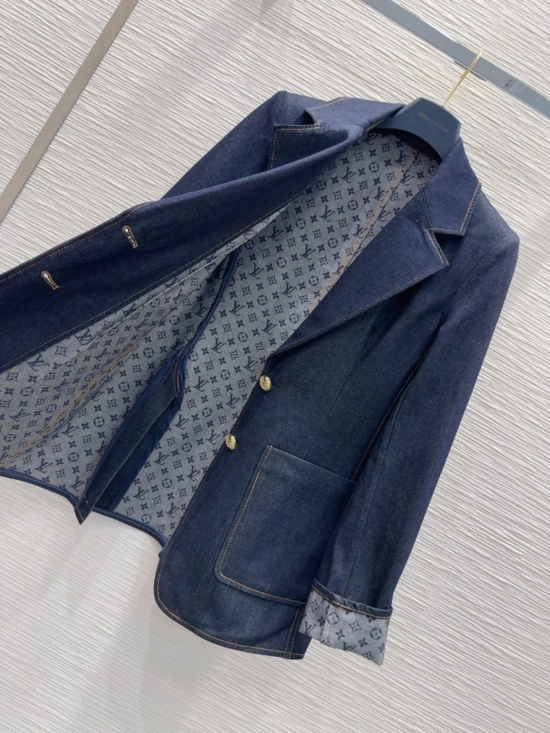 Neat Louis Vuitton Outwear 131753