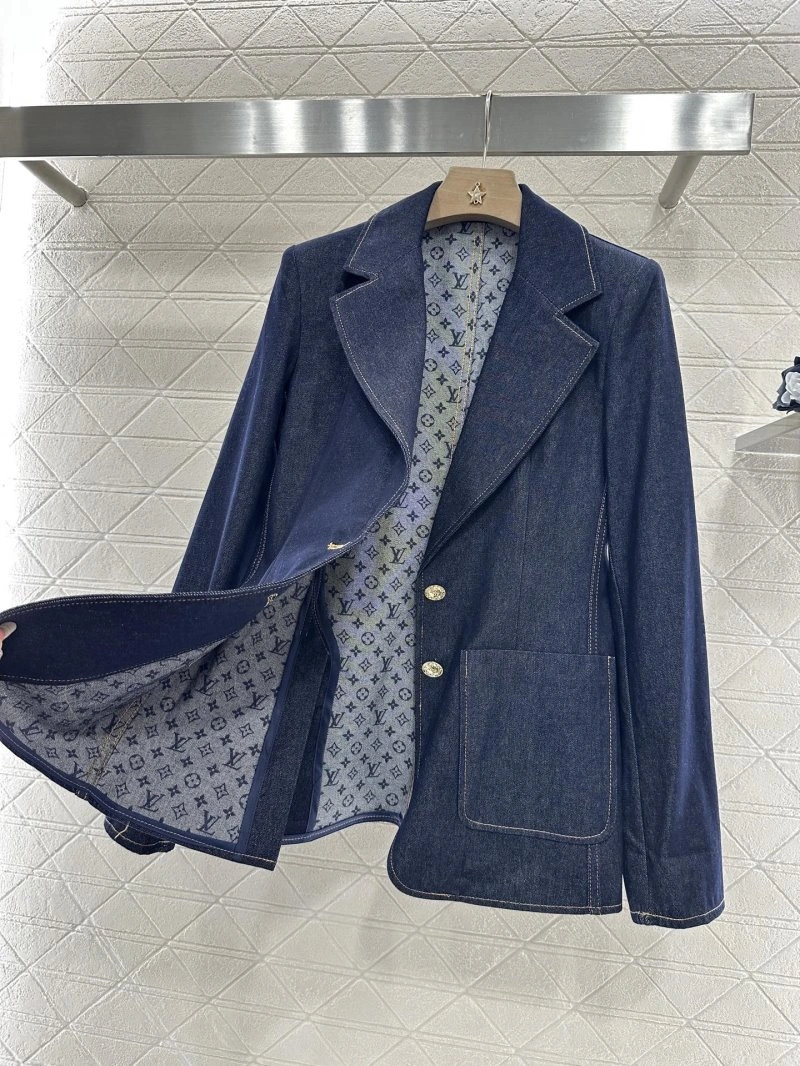 UrbanChic Louis Vuitton Outwear 131744