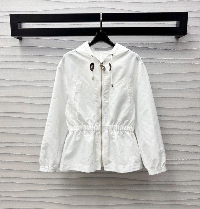 ComfortFit Louis Vuitton Outwear 130727