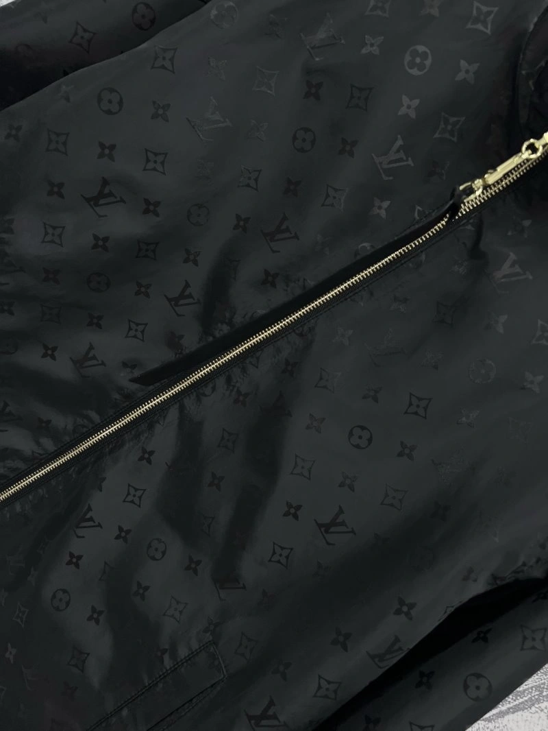 Louis Vuitton Outwear Breathable 130730