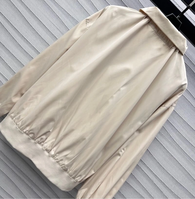 Unisex Louis Vuitton Outwear 130731