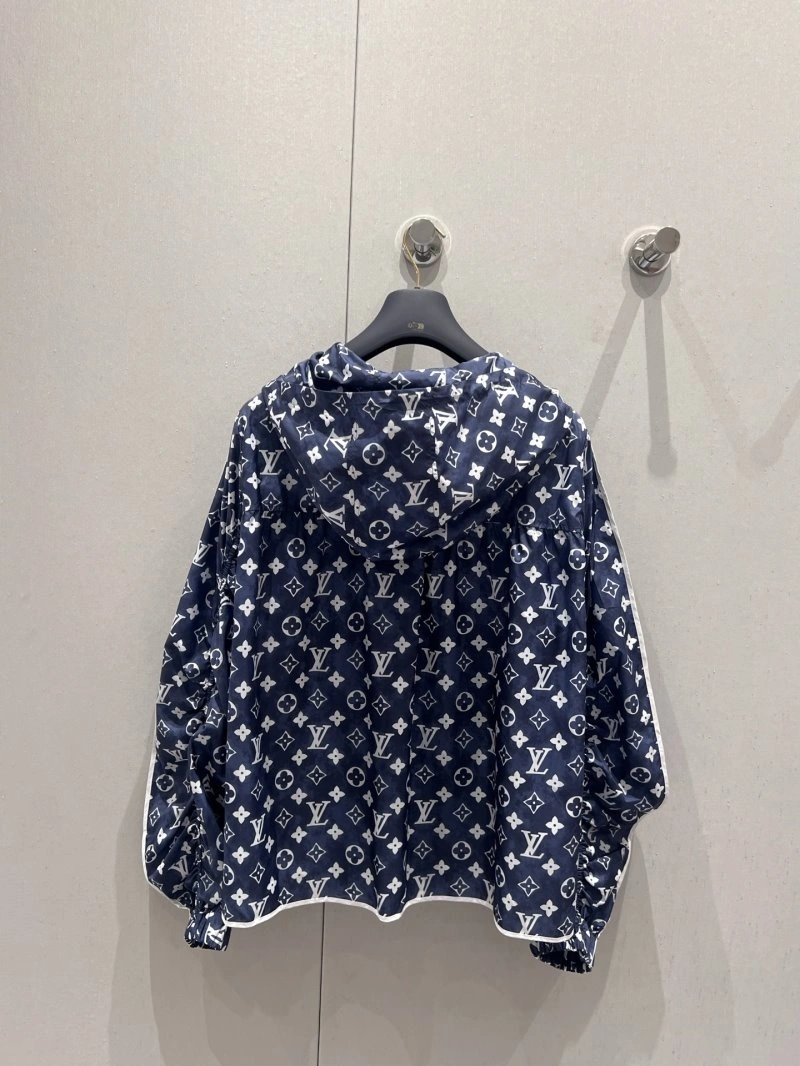 TravelReady Louis Vuitton Outwear 130750