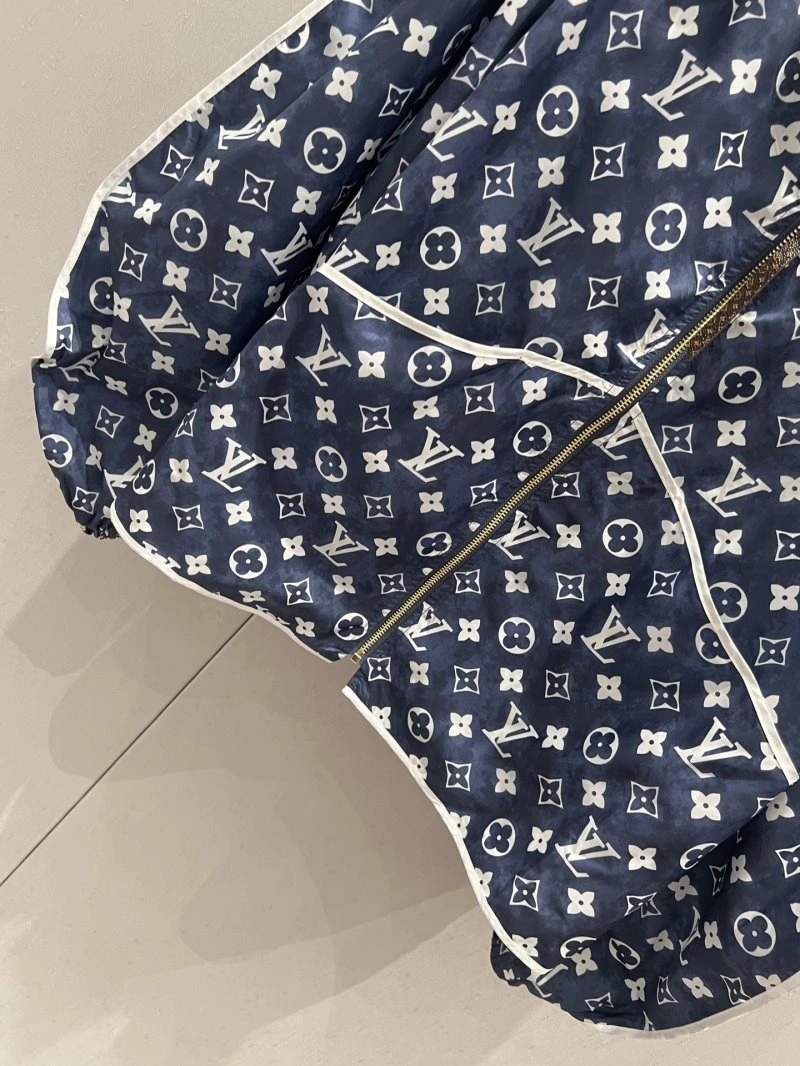 TravelReady Louis Vuitton Outwear 130750