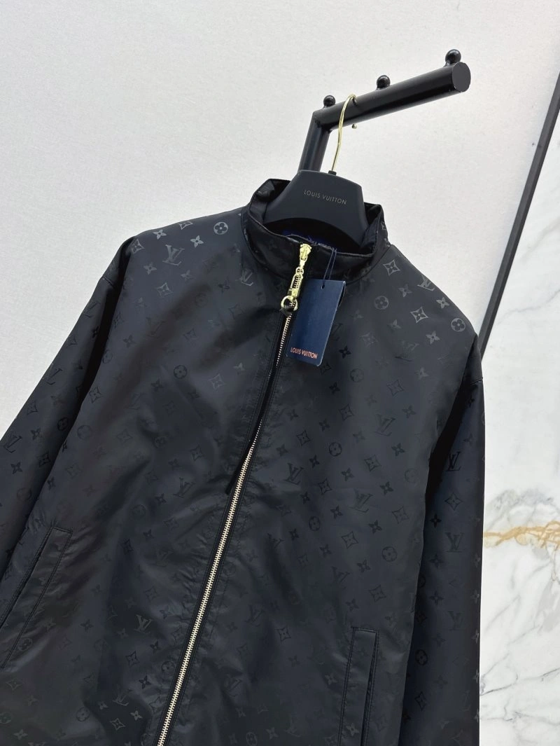 Louis Vuitton Outwear FreshLook 130744