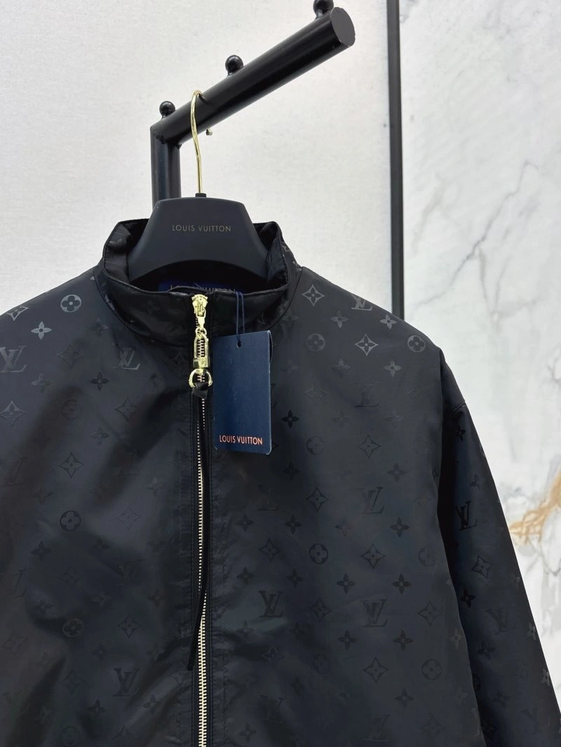 Louis Vuitton Outwear FreshLook 130744