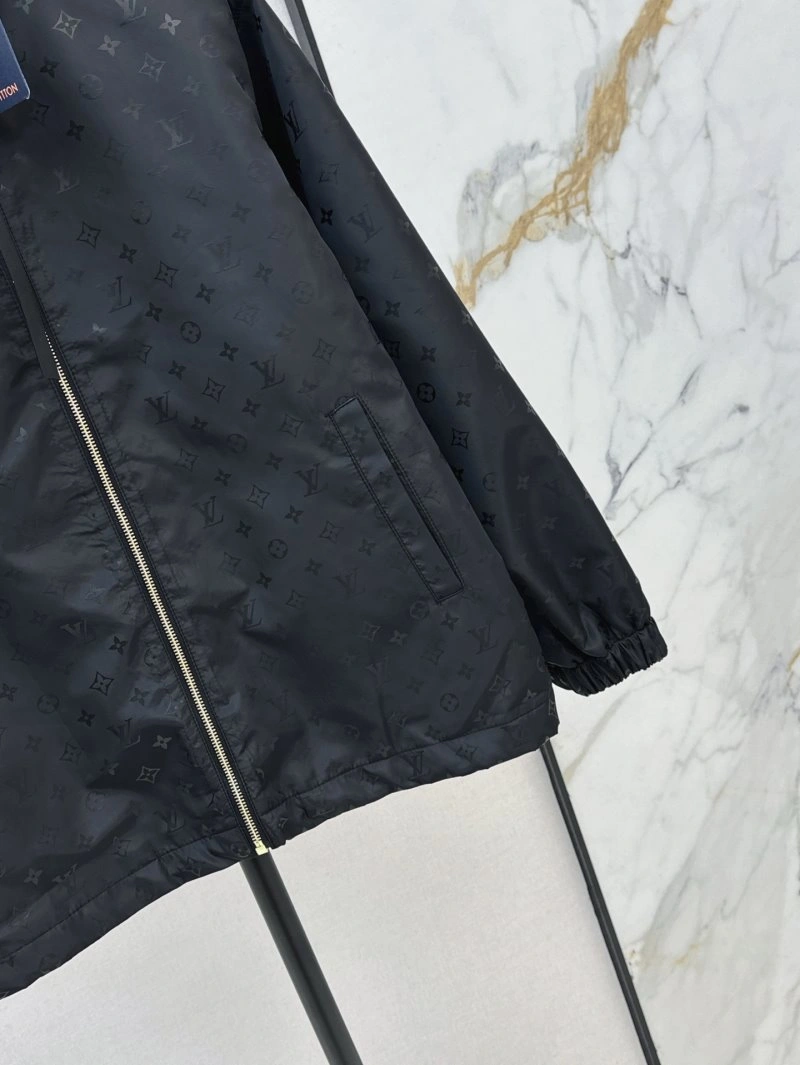 Louis Vuitton Outwear FreshLook 130744