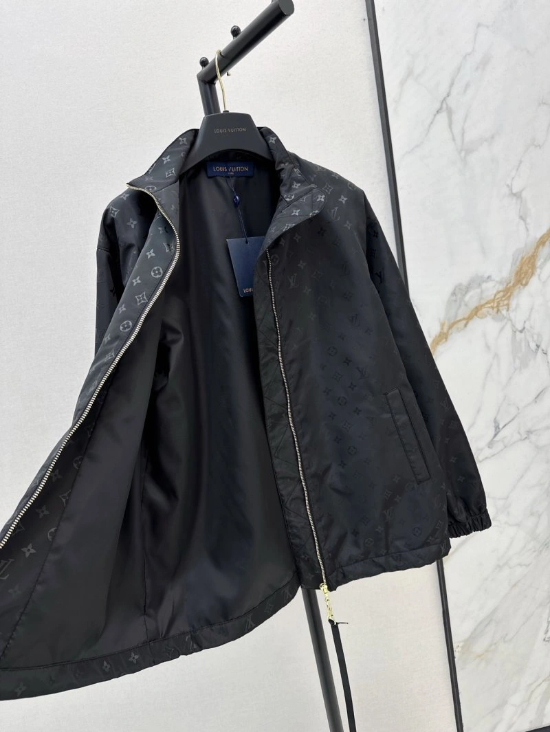 Louis Vuitton Outwear FreshLook 130744