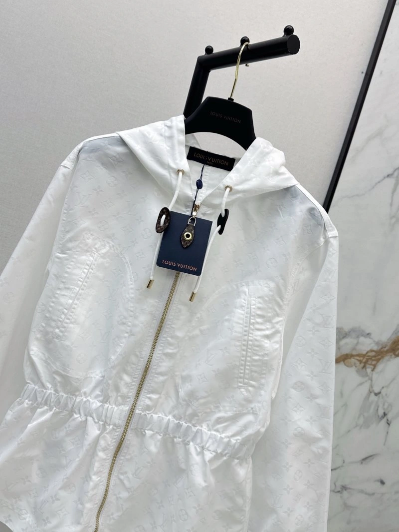 Sporty Louis Vuitton Outwear 130722