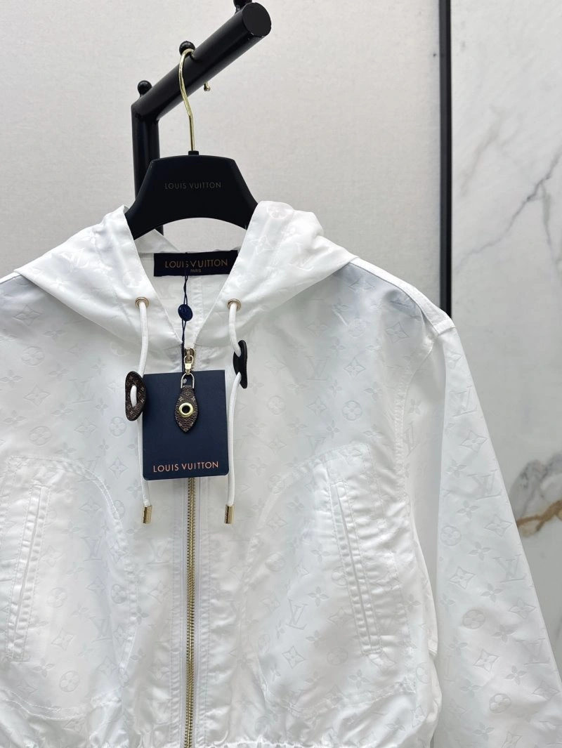 Sporty Louis Vuitton Outwear 130722