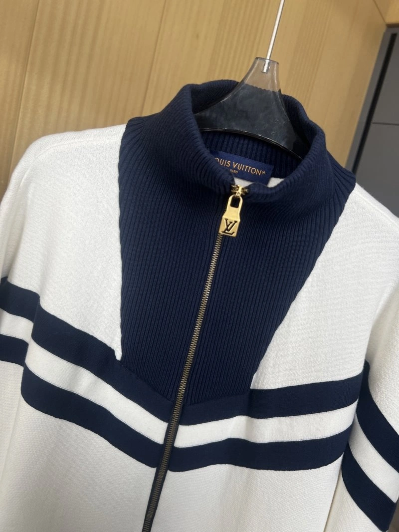 Trendy Louis Vuitton Outwear 130732