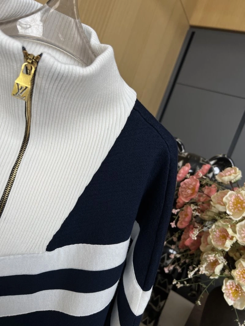 Louis Vuitton Outwear FashionForward 130742