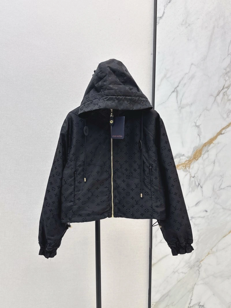 Louis Vuitton Outwear Neat 130743