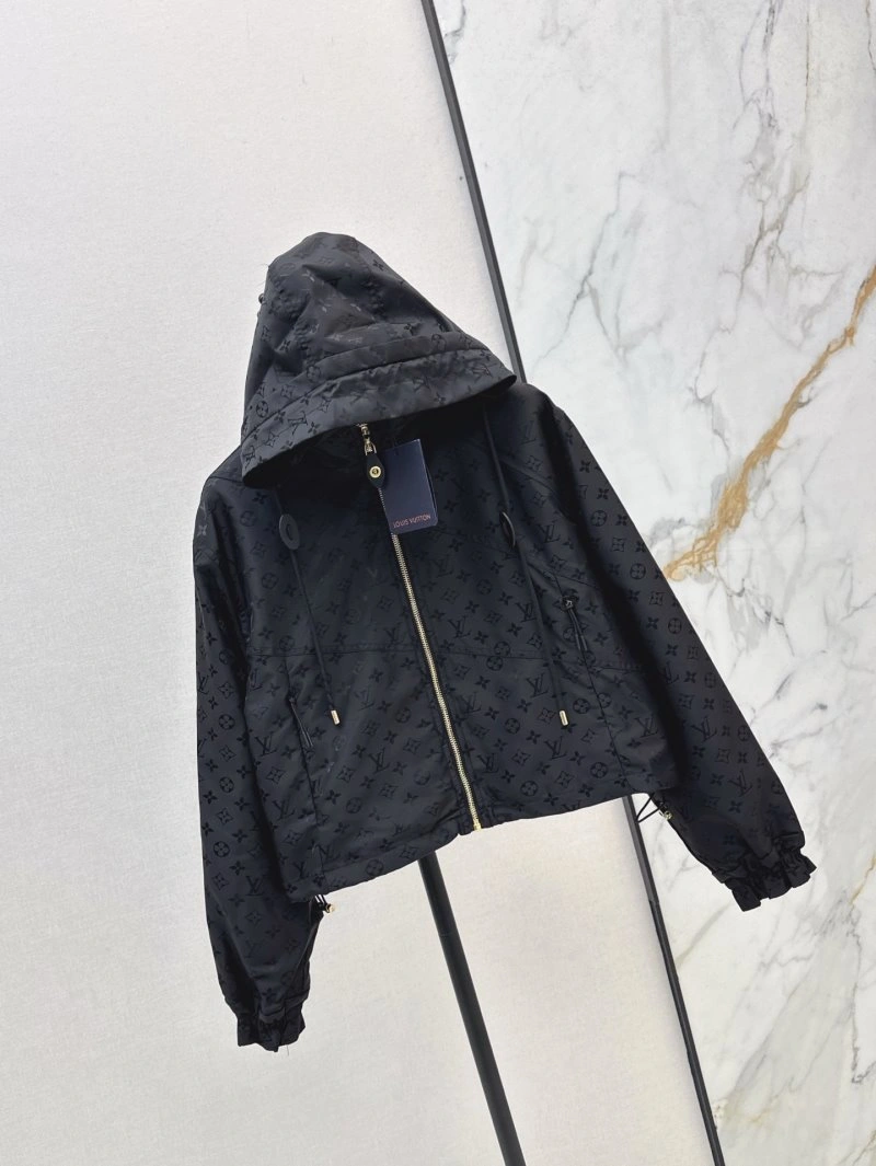 Louis Vuitton Outwear Neat 130743