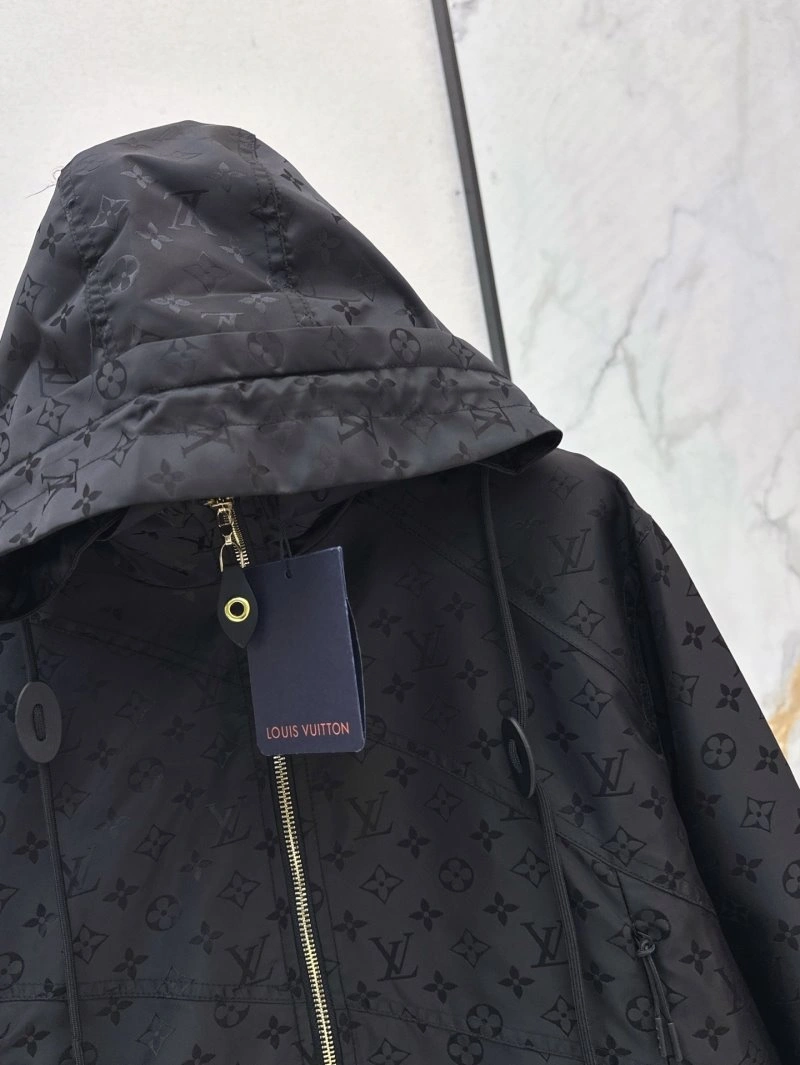 Louis Vuitton Outwear Neat 130743