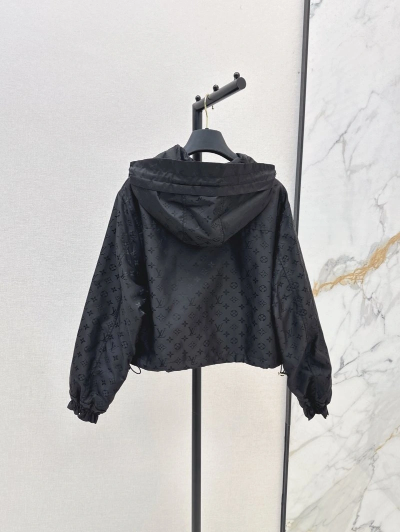 Louis Vuitton Outwear Neat 130743