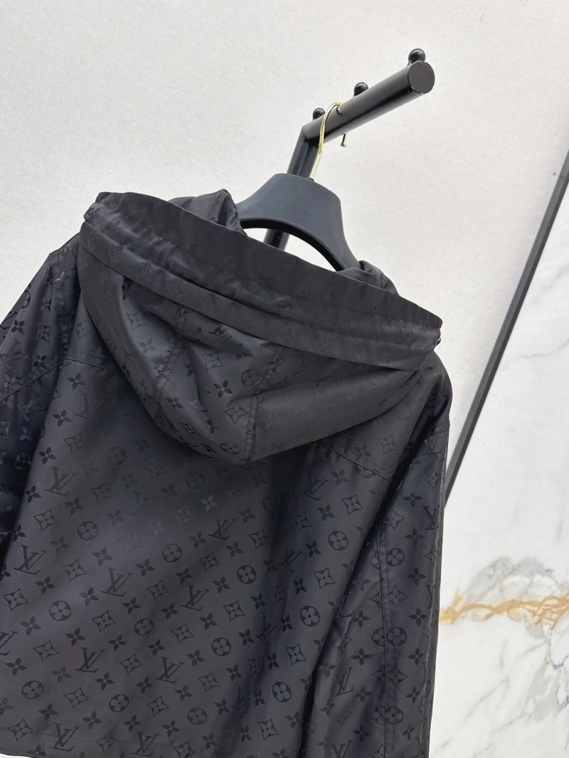Louis Vuitton Outwear Neat 130743