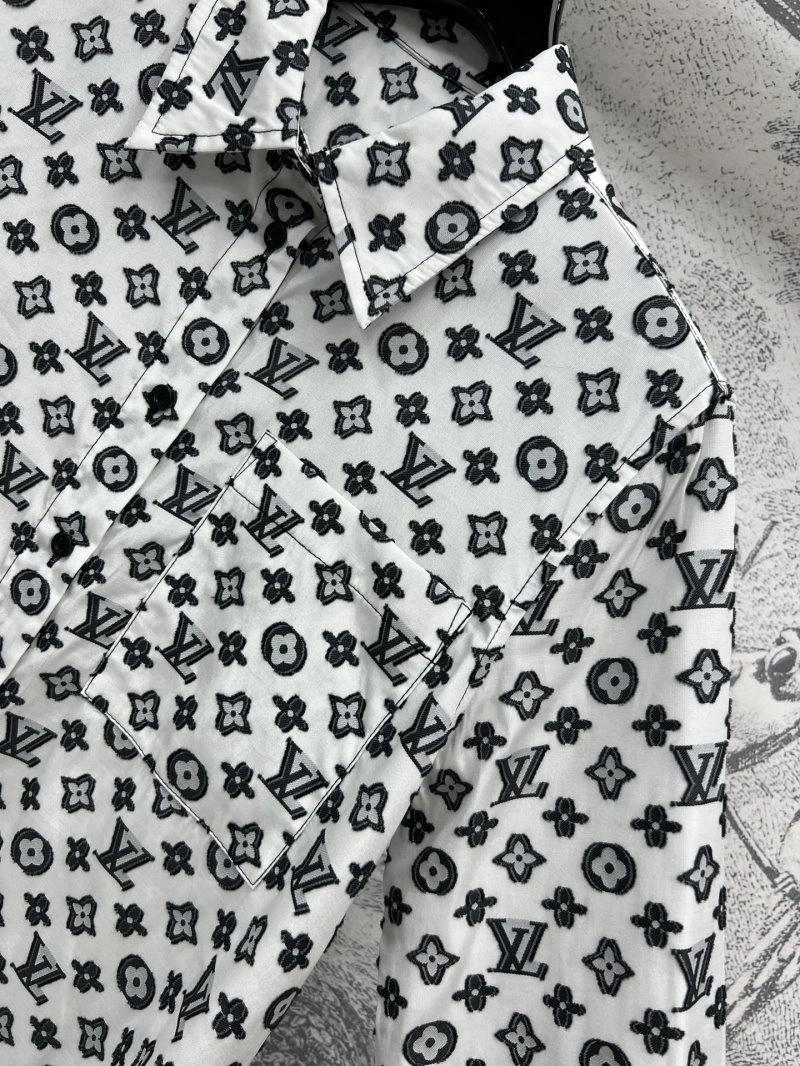 Louis Vuitton Outwear FlexibleFit 130726