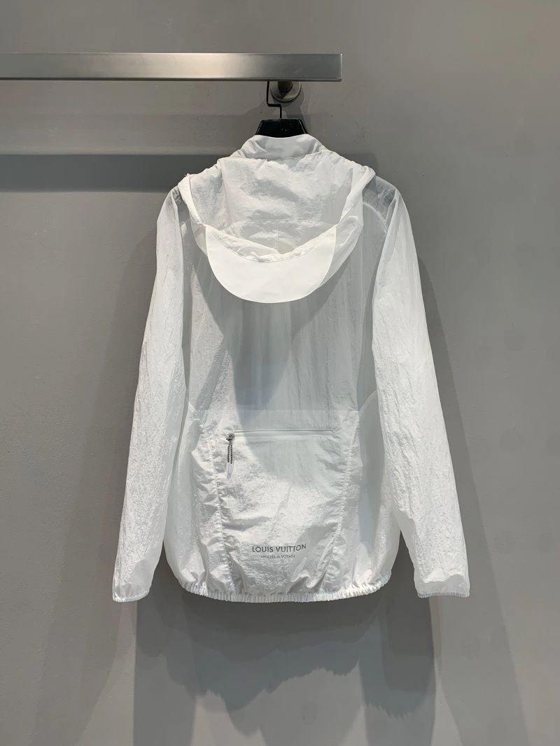 SmoothTexture Louis Vuitton Outwear 130725