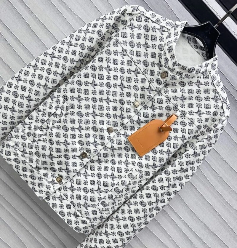 Louis Vuitton Outwear Flexible 130710