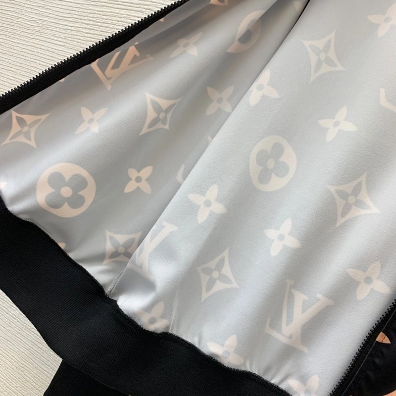 Sustainable Louis Vuitton Outwear 130709