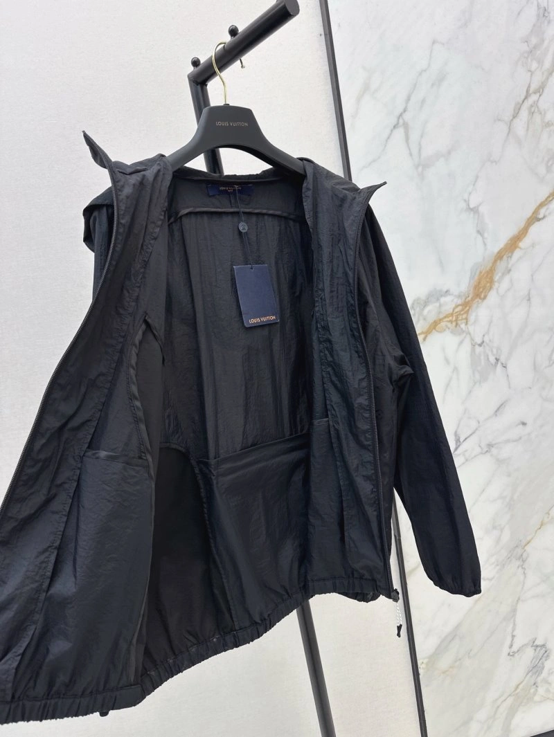 TopPick Louis Vuitton Outwear 130708