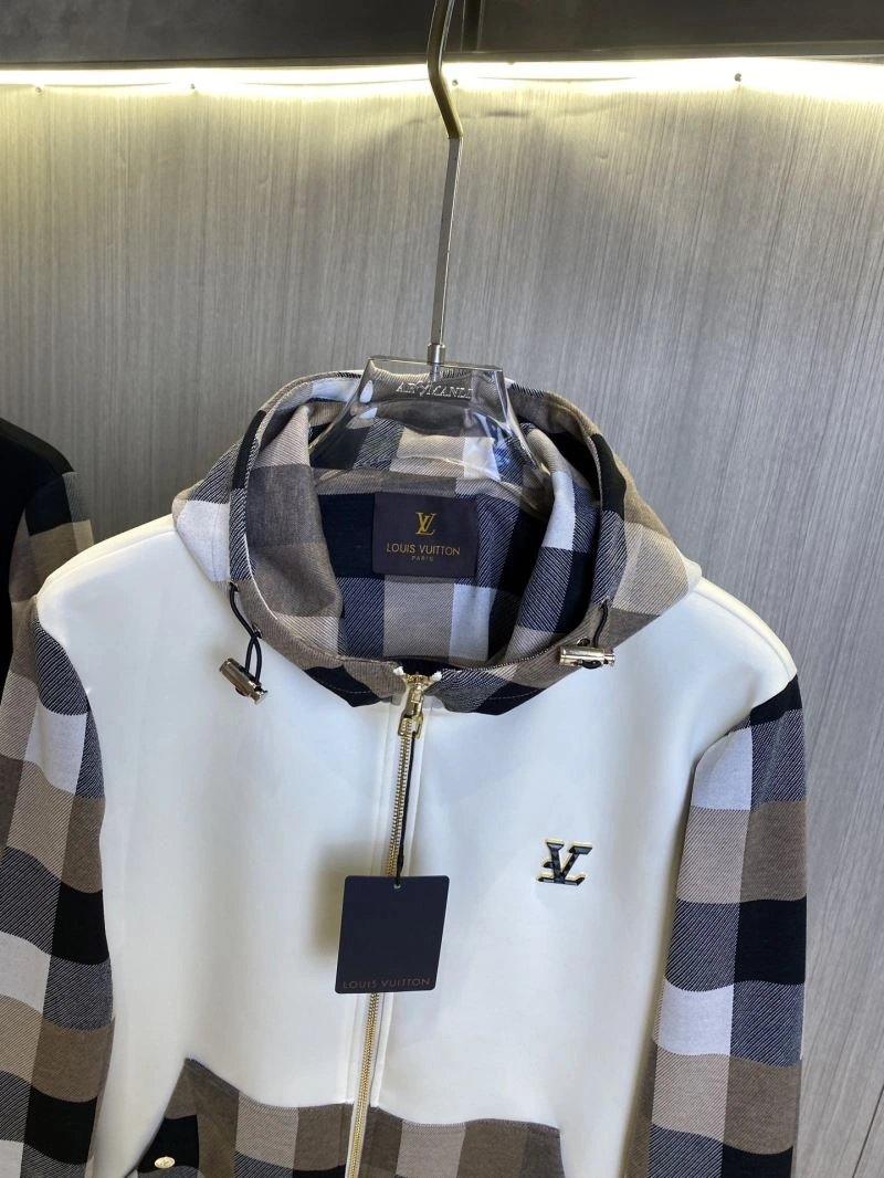 Tailored Louis Vuitton Outwear 135862