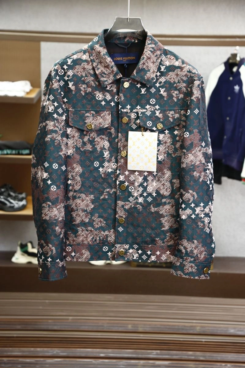 Louis Vuitton Outwear ZipUp 135841