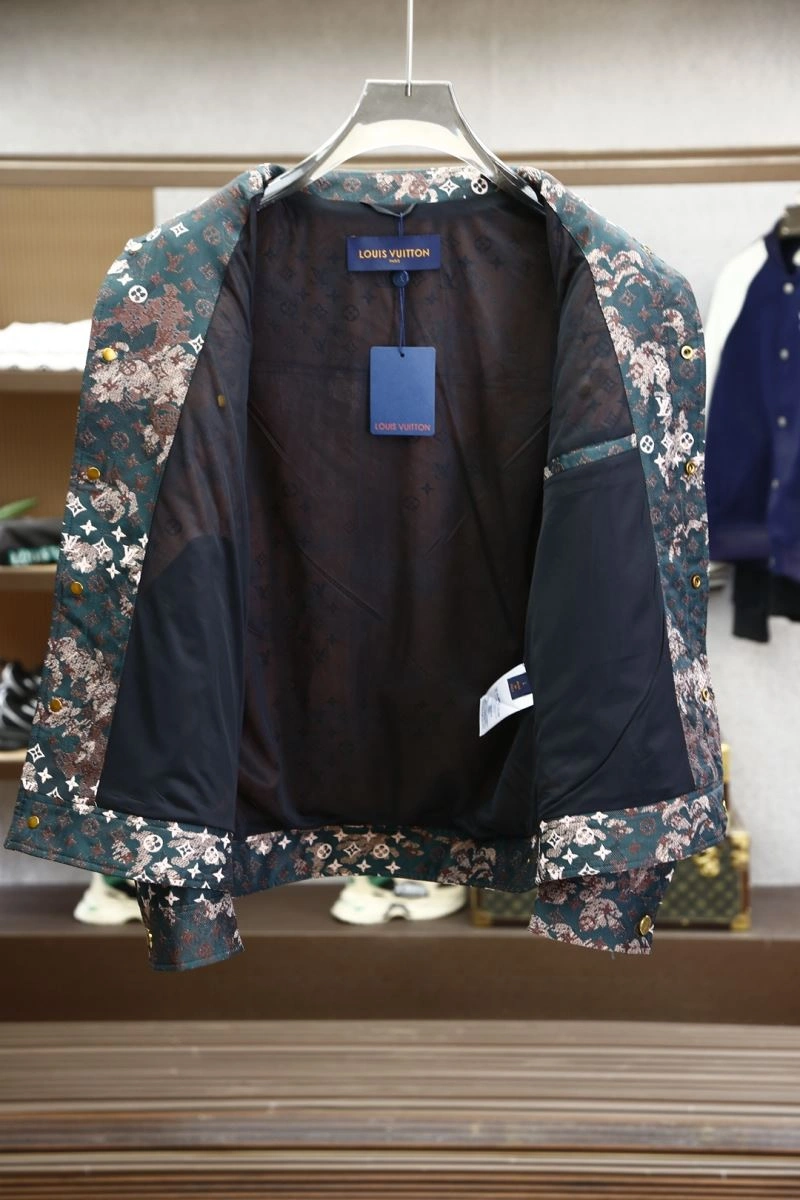 Louis Vuitton Outwear ZipUp 135841
