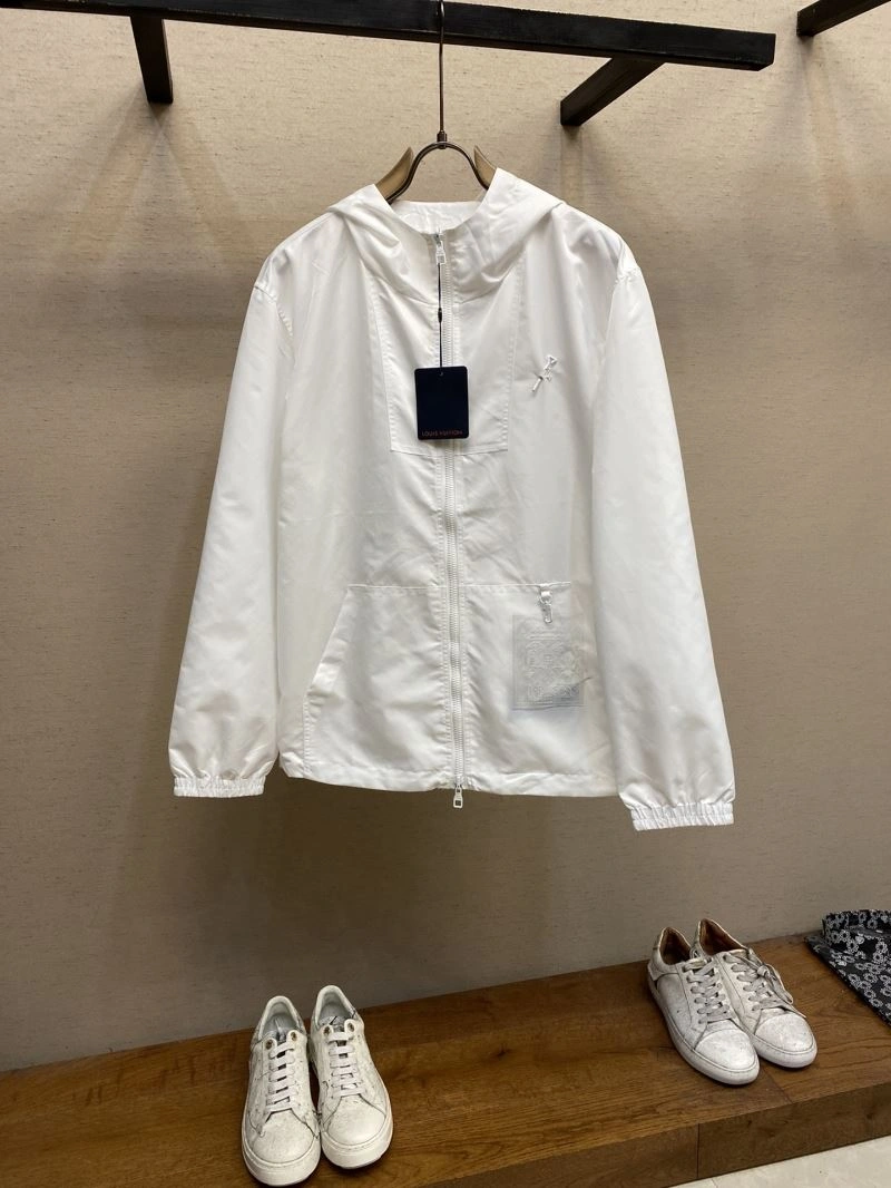 Casual Louis Vuitton Outwear 135838