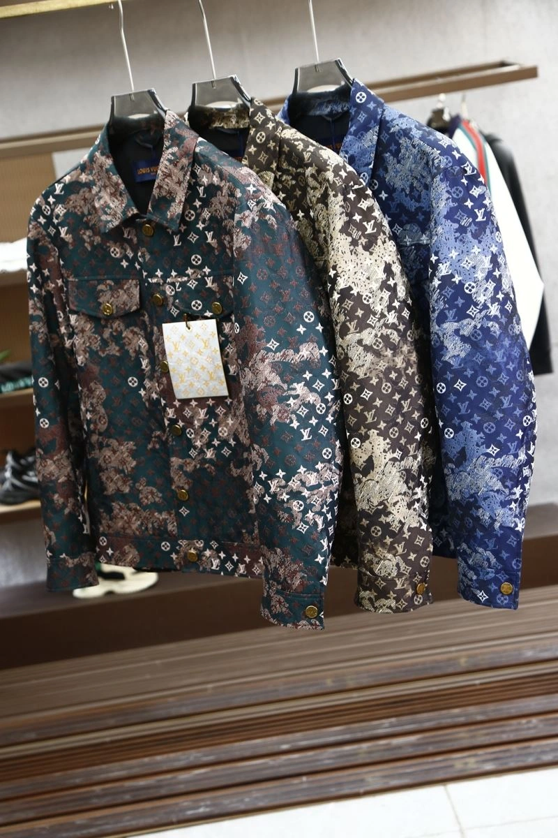 Durable Louis Vuitton Outwear 135836