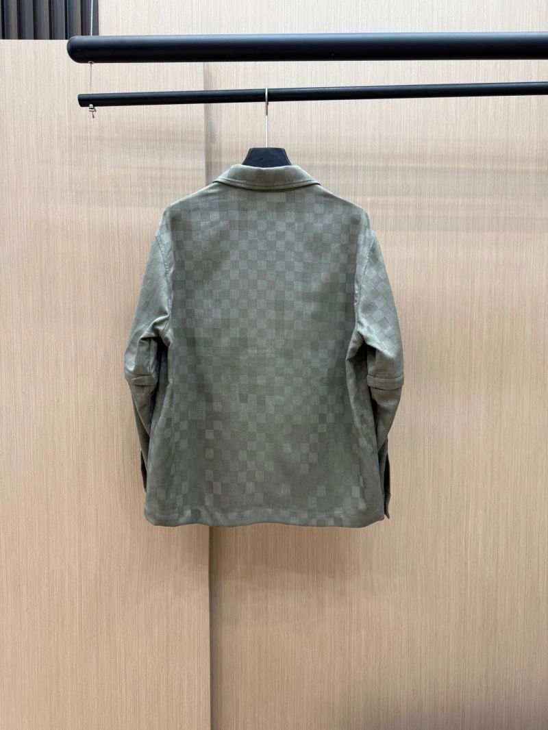 UrbanStyle Louis Vuitton Outwear 135815